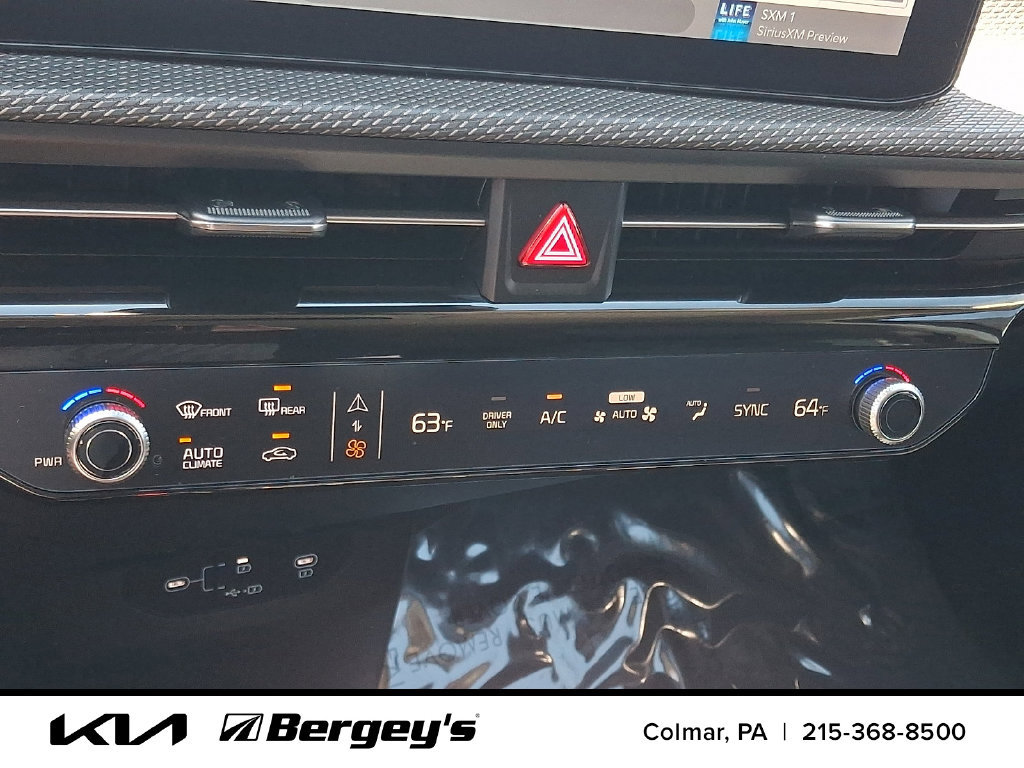 Certified 2025 Kia EV6 Wind AWD/4WD image 18