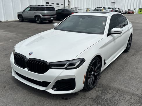 Used 2023 BMW M550i xDrive w/ Executive Package AWD/4WD image 5