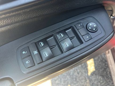 Used 2021 Jeep Cherokee Trailhawk w/ Sun, Sound & Nav Group AWD/4WD image 15