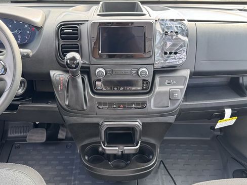 Used 2025 RAM ProMaster 2500 w/ Storage Group image 13