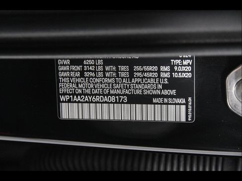 Used 2024 Porsche Cayenne AWD/4WD image 24