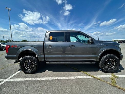 Used 2017 Ford F150 XLT w/ Equipment Group 302A Luxury AWD/4WD image 6
