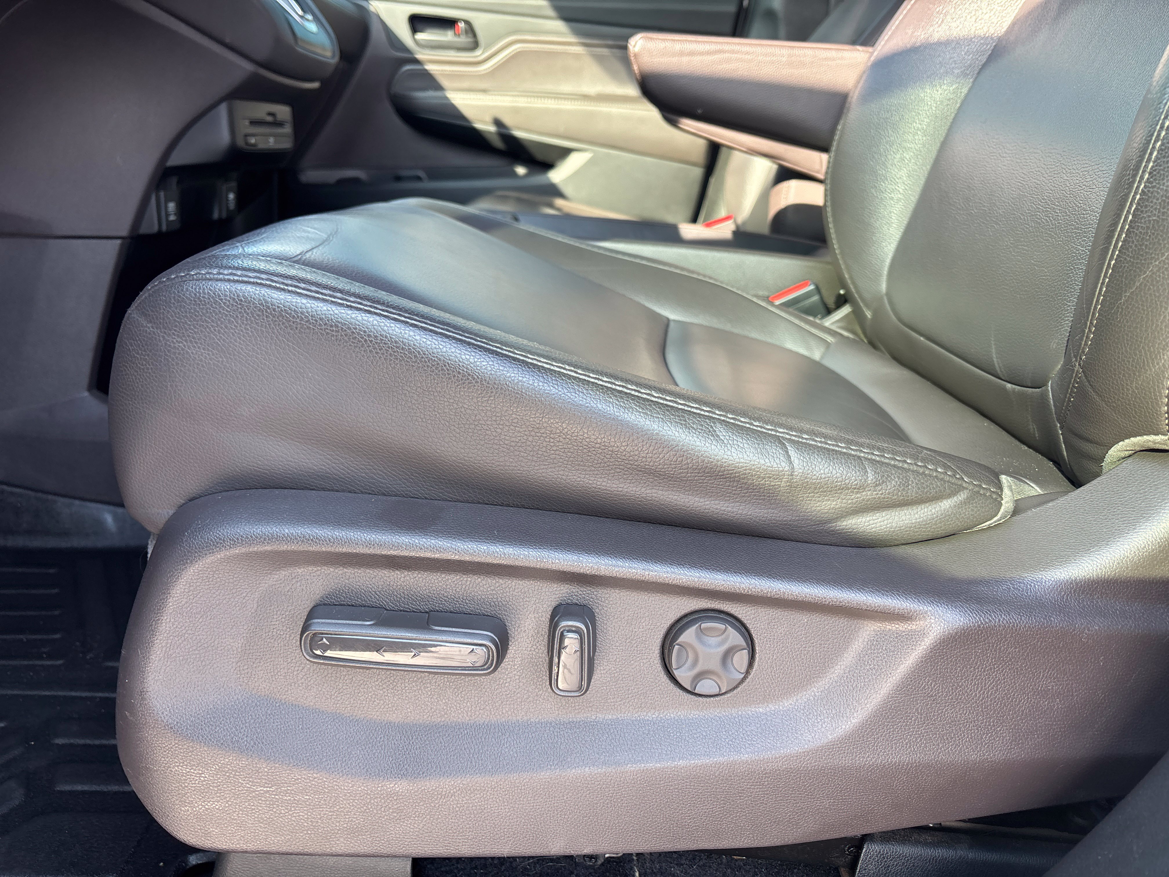 Used 2018 Honda Odyssey EX-L image 14