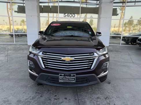 Used 2023 Chevrolet Traverse Premier image 2