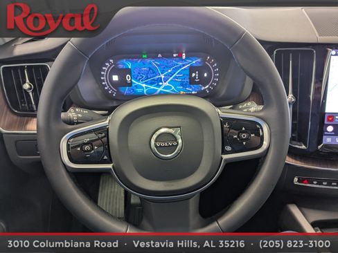 Certified 2023 Volvo XC60 B5 Plus w/ Protection Package Premier FWD image 20