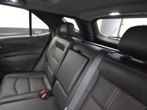 Used 2023 Chevrolet Equinox Premier image 13