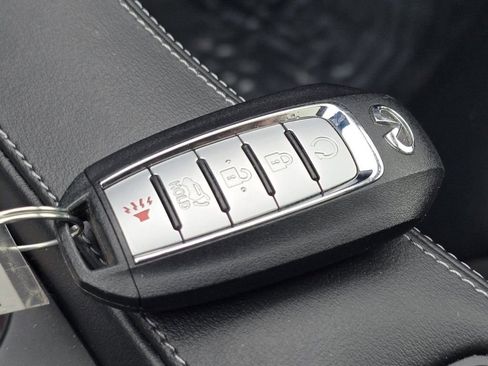 Used 2020 INFINITI QX50 Essential image 32