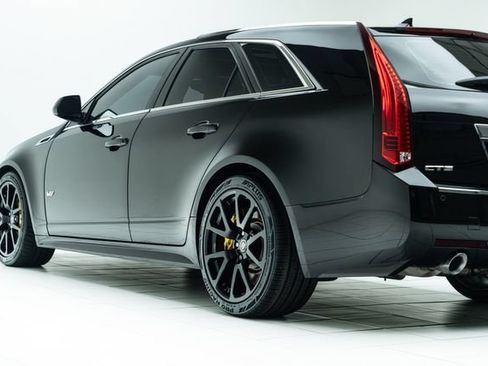 Used 2014 Cadillac CTS V RWD image 19