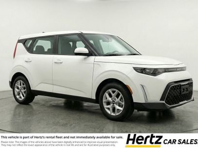 Used 2025 Kia Soul LX w/ LX Technology Package