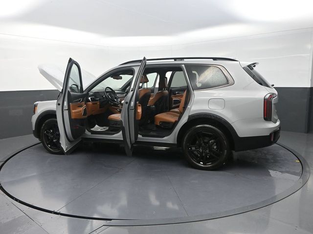 Used 2025 Kia Telluride EX X-Line AWD/4WD image 35