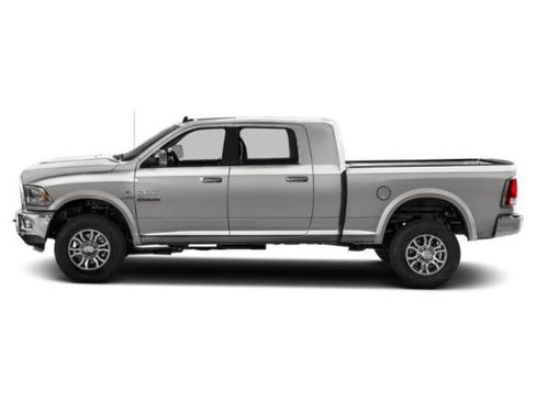 Used 2018 RAM 2500 Laramie w/ Sport Appearance Group AWD/4WD image 6