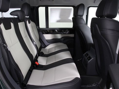 New 2025 INEOS Grenadier Fieldmaster Edition image 13