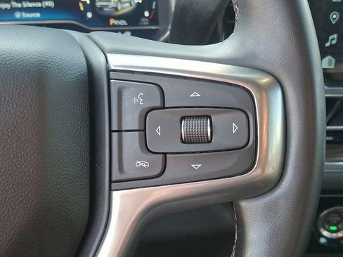 Used 2023 Chevrolet Silverado 1500 LT AWD/4WD image 19