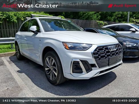 Used 2023 Audi Q5 2.0T Premium w/ Convenience Package AWD/4WD image 1