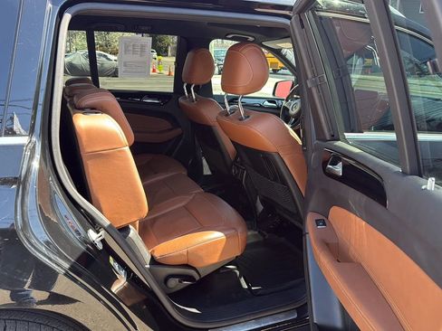 Used 2017 Mercedes-Benz GLS 450 4MATIC image 24
