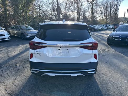 Used 2023 Kia Seltos EX image 7