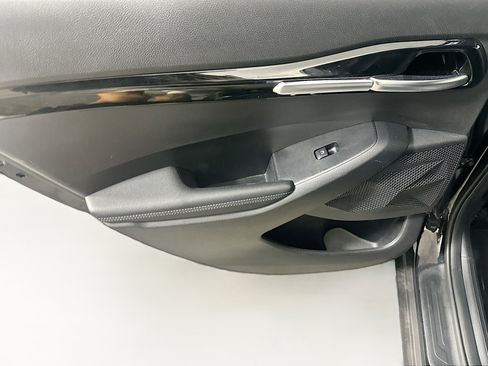 Used 2025 Kia Seltos S image 24