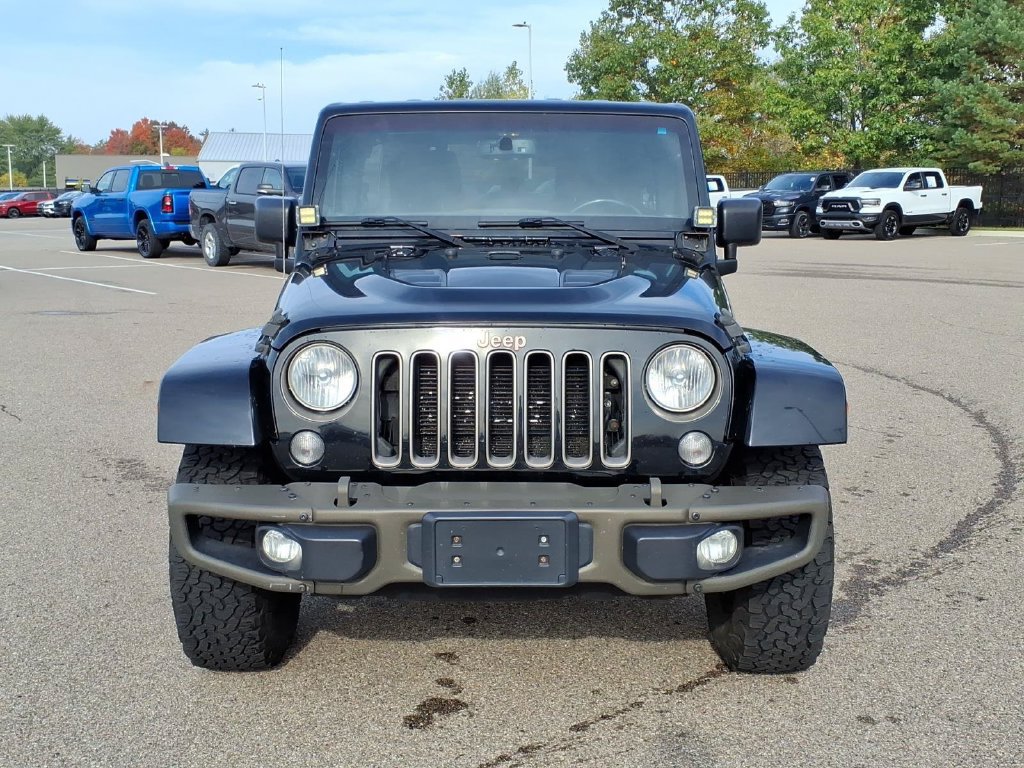 Used 2016 Jeep Wrangler Unlimited Sahara AWD/4WD image 2