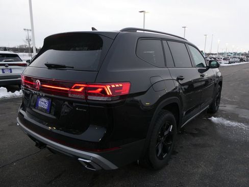 New 2026 Volkswagen Atlas Peak Edition AWD/4WD image 17