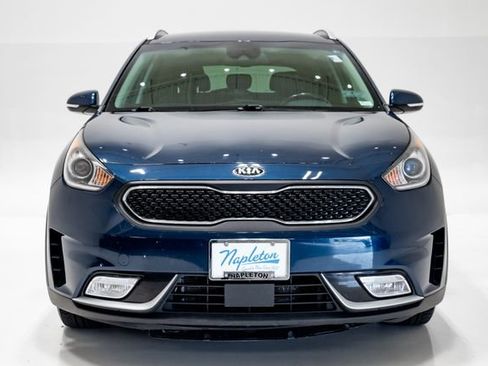 Used 2018 Kia Niro EX FWD image 4