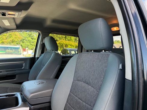 Used 2016 RAM 2500 Big Horn w/ Black Appearance Group image 27