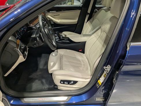 Used 2017 BMW 540i xDrive AWD/4WD image 24