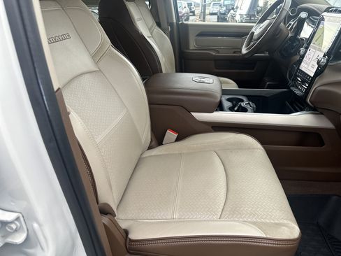 Used 2022 RAM 2500 Laramie image 34