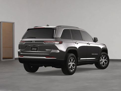 New 2025 Jeep Grand Cherokee Limited image 5