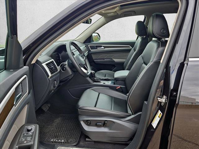 Used 2022 Volkswagen Atlas SE FWD image 16