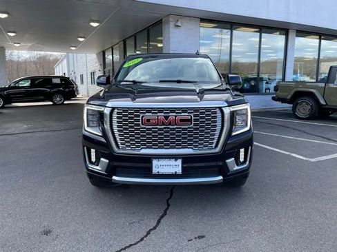 Used 2022 GMC Yukon XL Denali w/ Max Trailering Package AWD/4WD image 2