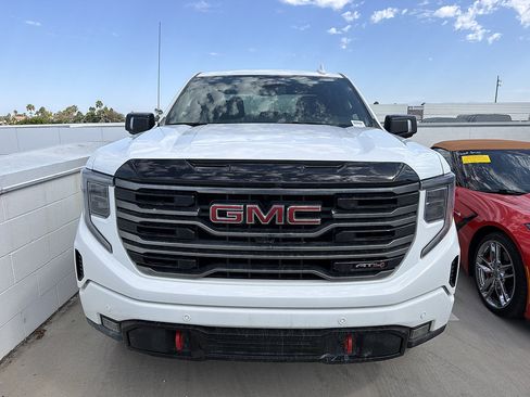 Used 2025 GMC Sierra 1500 AT4 AWD/4WD image 1