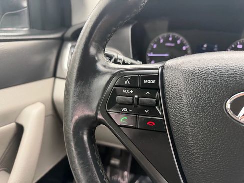 Used 2017 Hyundai Sonata Sport w/ Value Edition Package 02 image 19