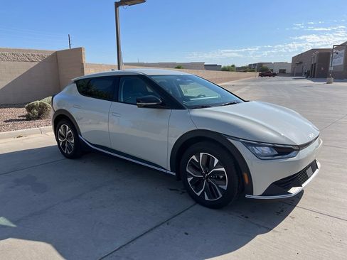 Used 2024 Kia EV6 Light RWD image 5