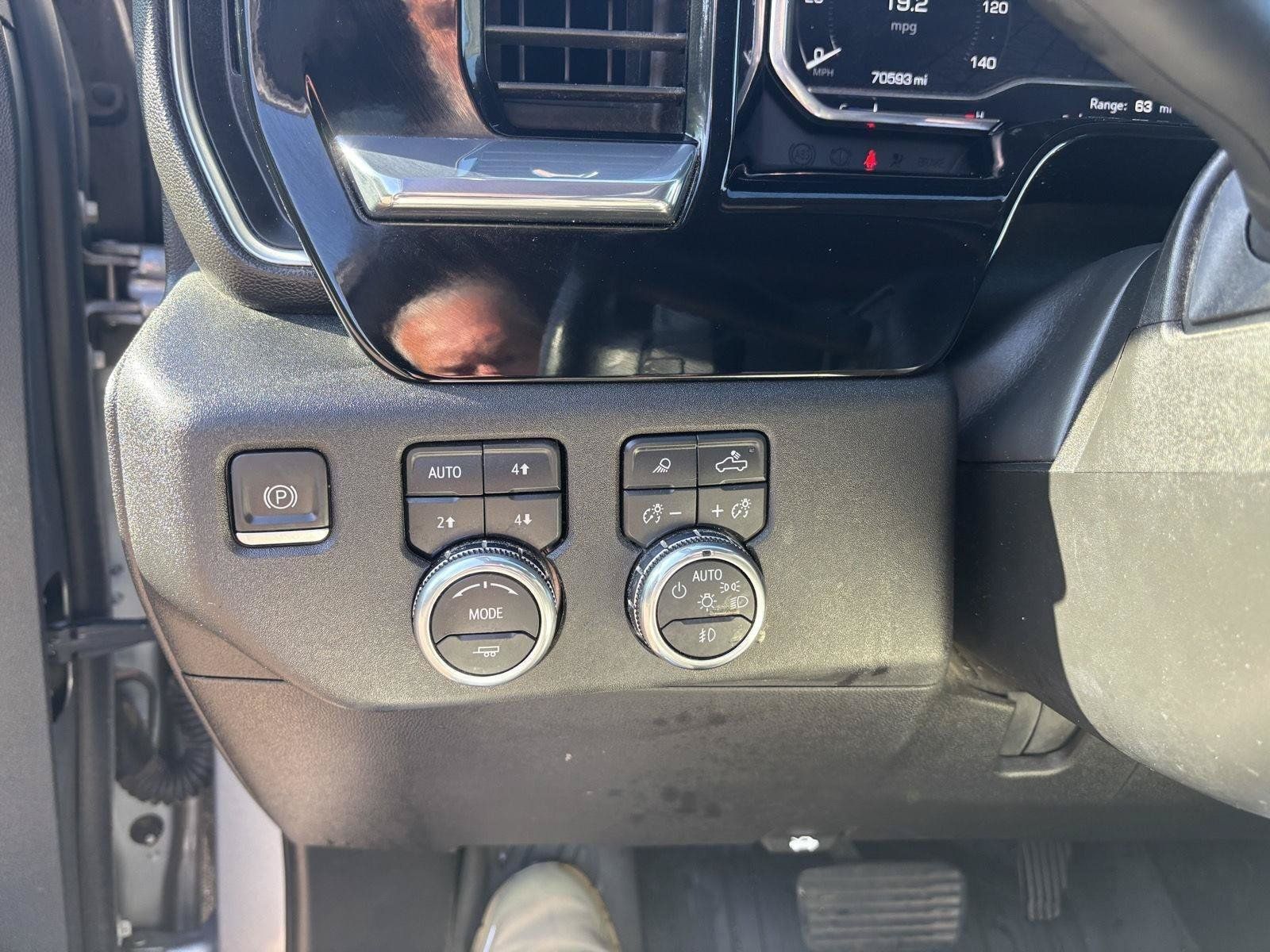 Used 2024 GMC Sierra 1500 Elevation w/ Elevation Premium Package AWD/4WD image 18