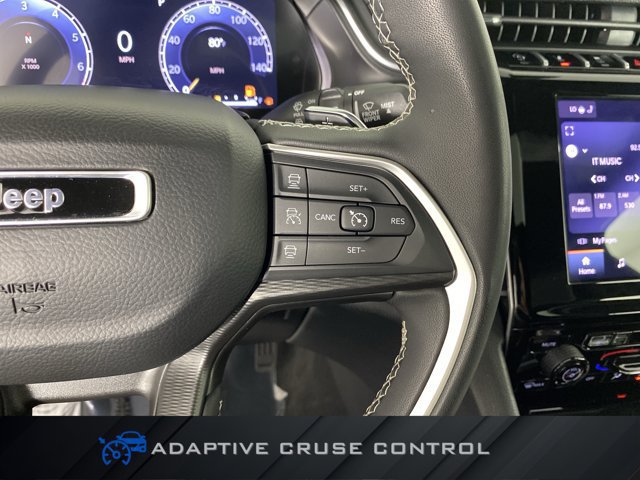 Used 2025 Jeep Grand Cherokee L Altitude AWD/4WD image 24