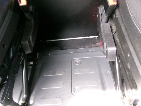 Used 2025 RAM ProMaster 2500 w/ U-Haul Equipment Group FWD image 18