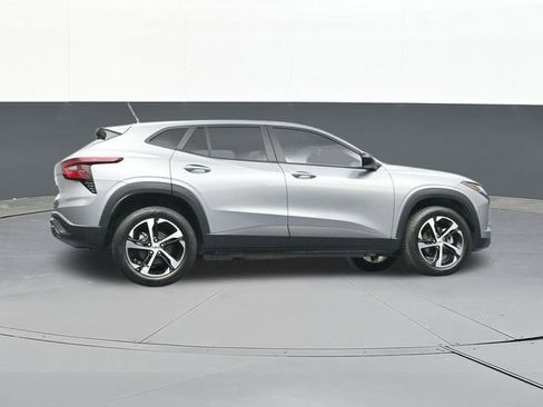 Used 2024 Chevrolet Trax RS w/ Driver Confidence Package image 47