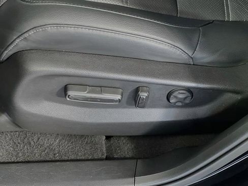 Used 2021 Honda CR-V EX-L image 13