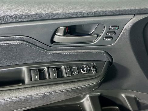 Used 2025 Honda Odyssey EX-L image 12