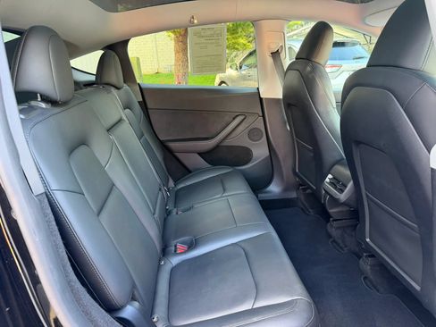 Used 2023 Tesla Model Y Long Range AWD/4WD image 20