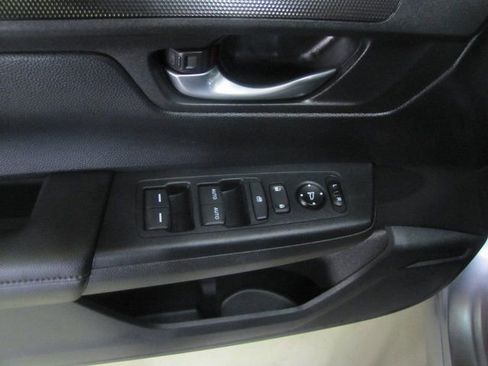 Certified 2025 Honda CR-V EX image 10