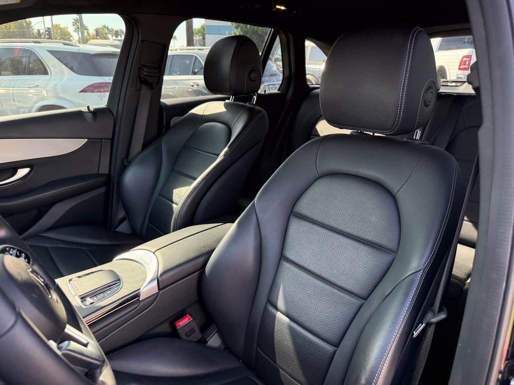 Used 2022 Mercedes-Benz GLC 300 4MATIC image 8