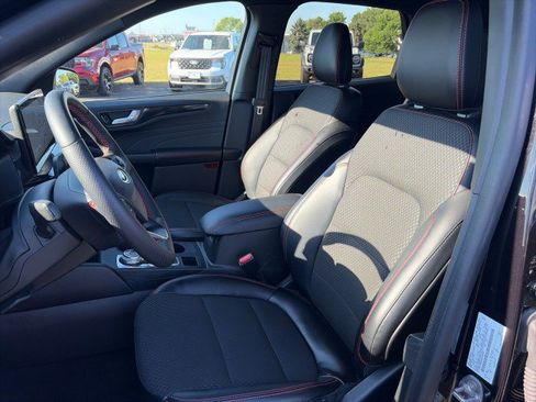 Used 2024 Ford Escape ST-Line w/ Tech Pack #1 AWD/4WD image 10