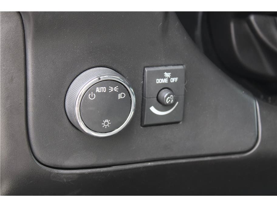 Used 2015 Chevrolet Express 3500 RWD image 12