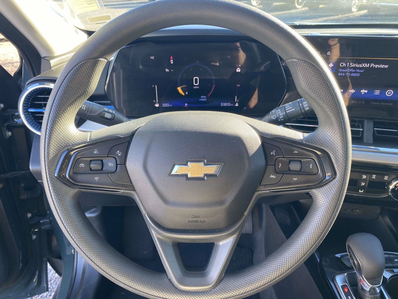 Used 2025 Chevrolet Trax LT FWD image 28