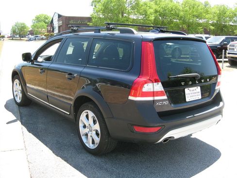 Used 2016 Volvo XC70 T5 Premier w/ Proximity Package image 5