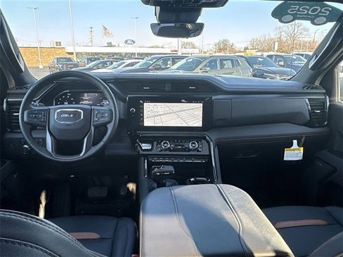 Certified 2025 GMC Sierra 1500 AT4 w/ AT4 Premium Package image 21