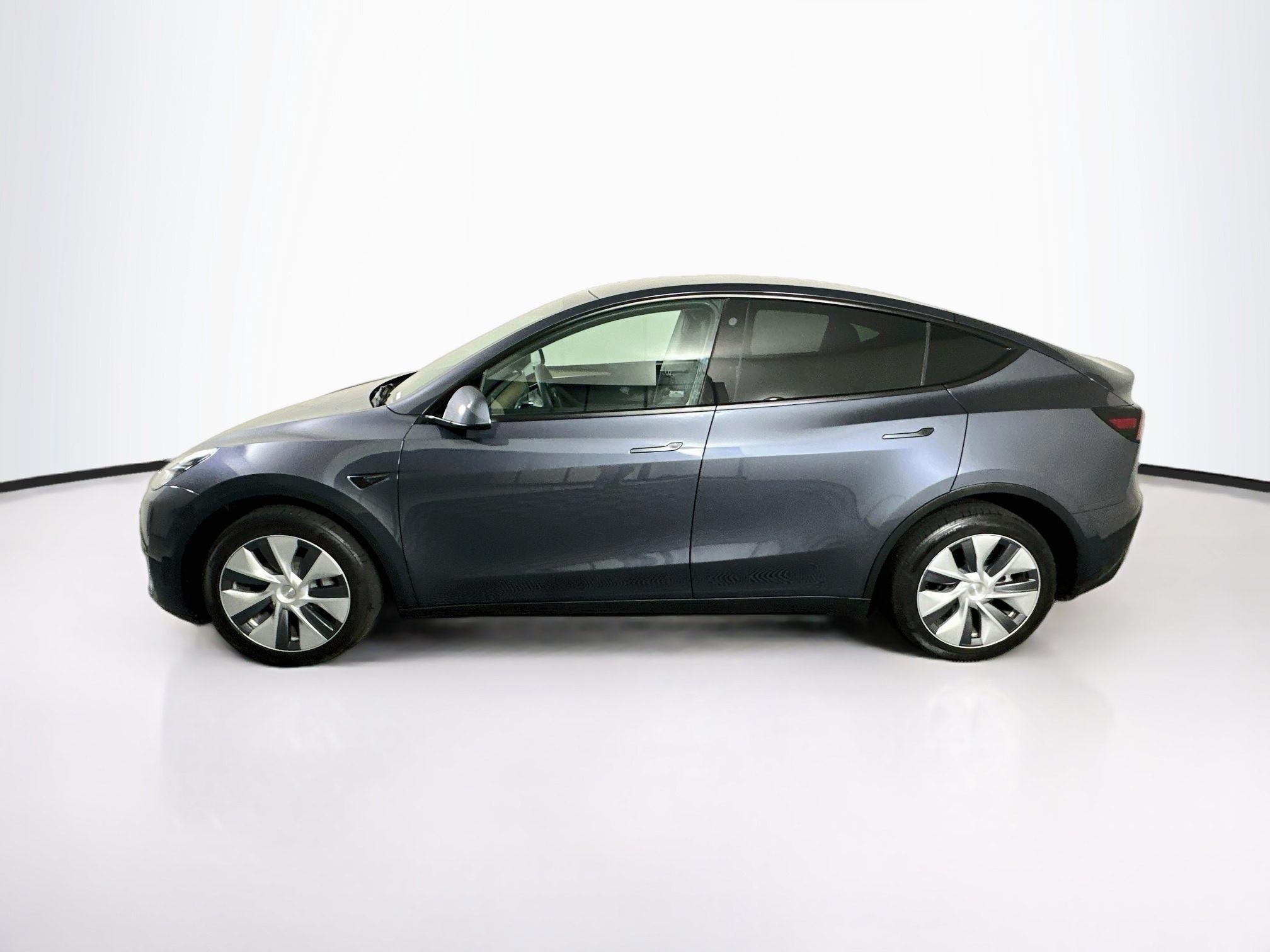 Used 2023 Tesla Model Y Long Range AWD/4WD image 4