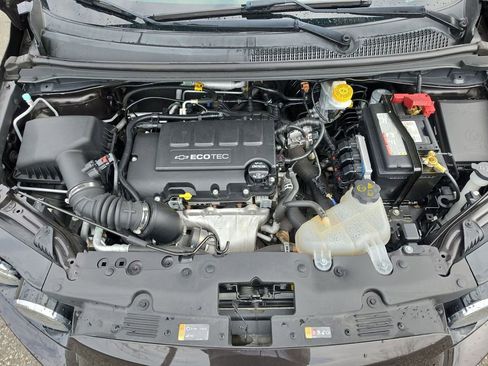 Used 2015 Chevrolet Sonic LT w/ Fun and Sun Package image 27