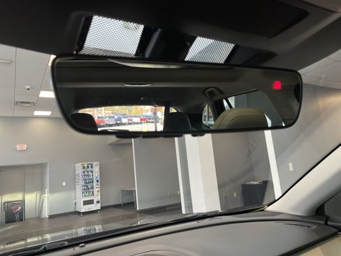 Used 2023 Subaru Outback Limited image 31